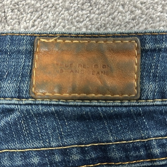 True Religion Blue Straight Leg Jeans with Classic Gold Stitching - Picture 4 of 4